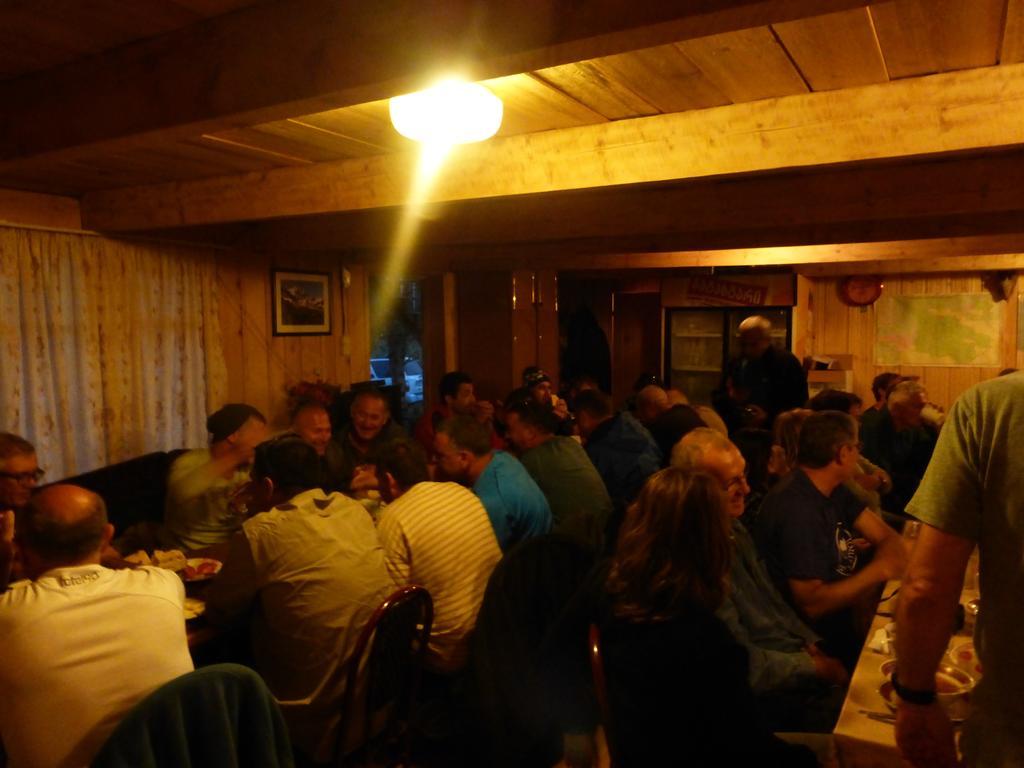 Ushguli Panorama Guest House Exteriör bild
