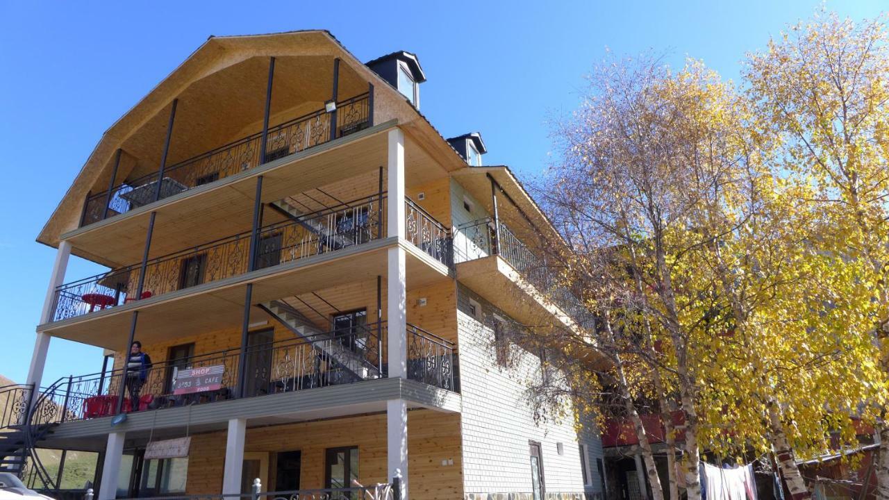 Ushguli Panorama Guest House Exteriör bild